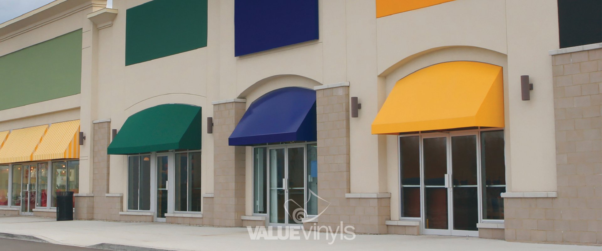 Pick Soluna Vinyl for Better Durability Over Standard Acrylic Fabrics! What Is Better Vinyl Or Acrylic Awning
